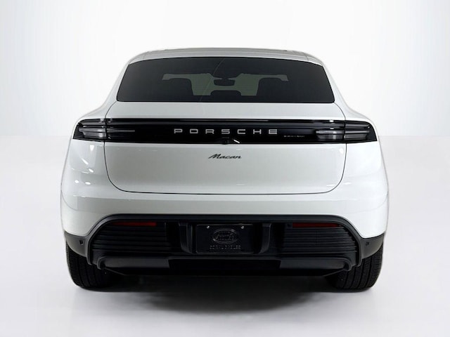 2025 Porsche Macan Electric