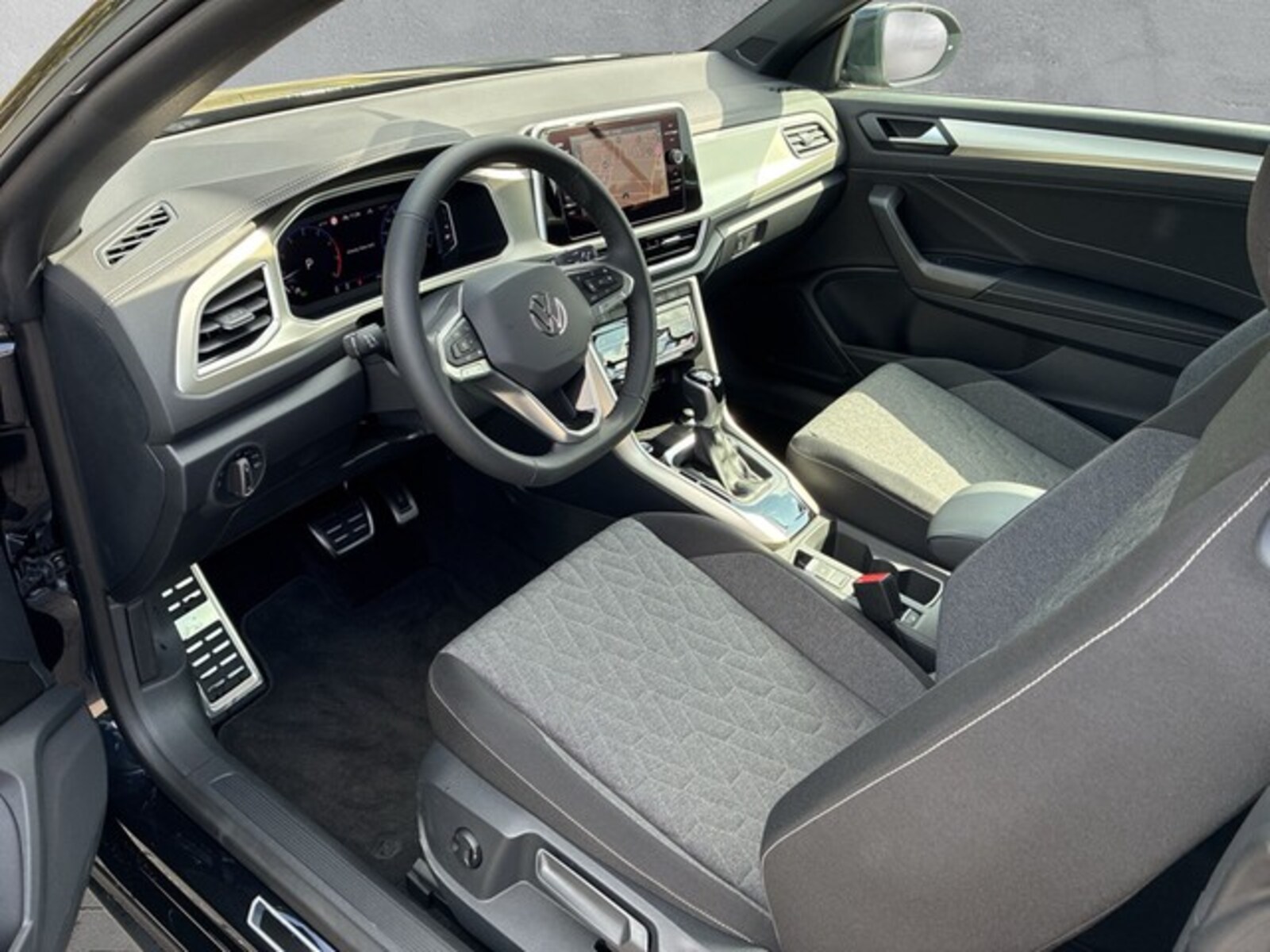 Volkswagen T-Roc Cabriolet – Bild 9