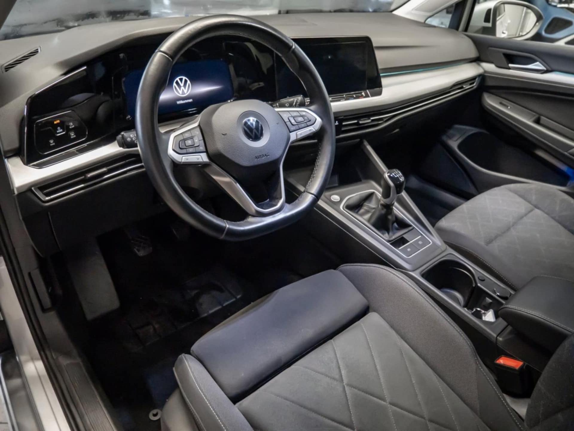 Volkswagen Golf Variant Life
