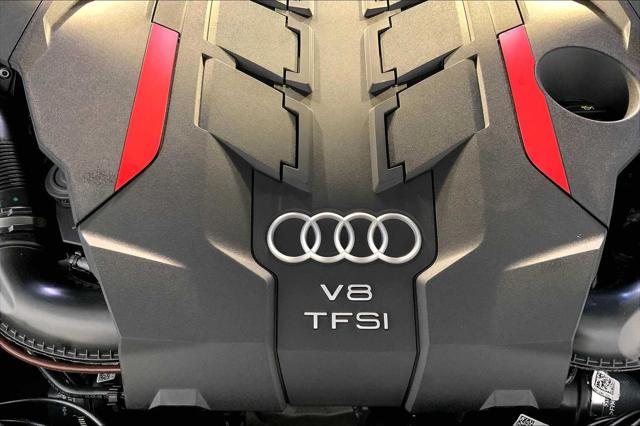 2025 Audi S8 Base - Photo 17