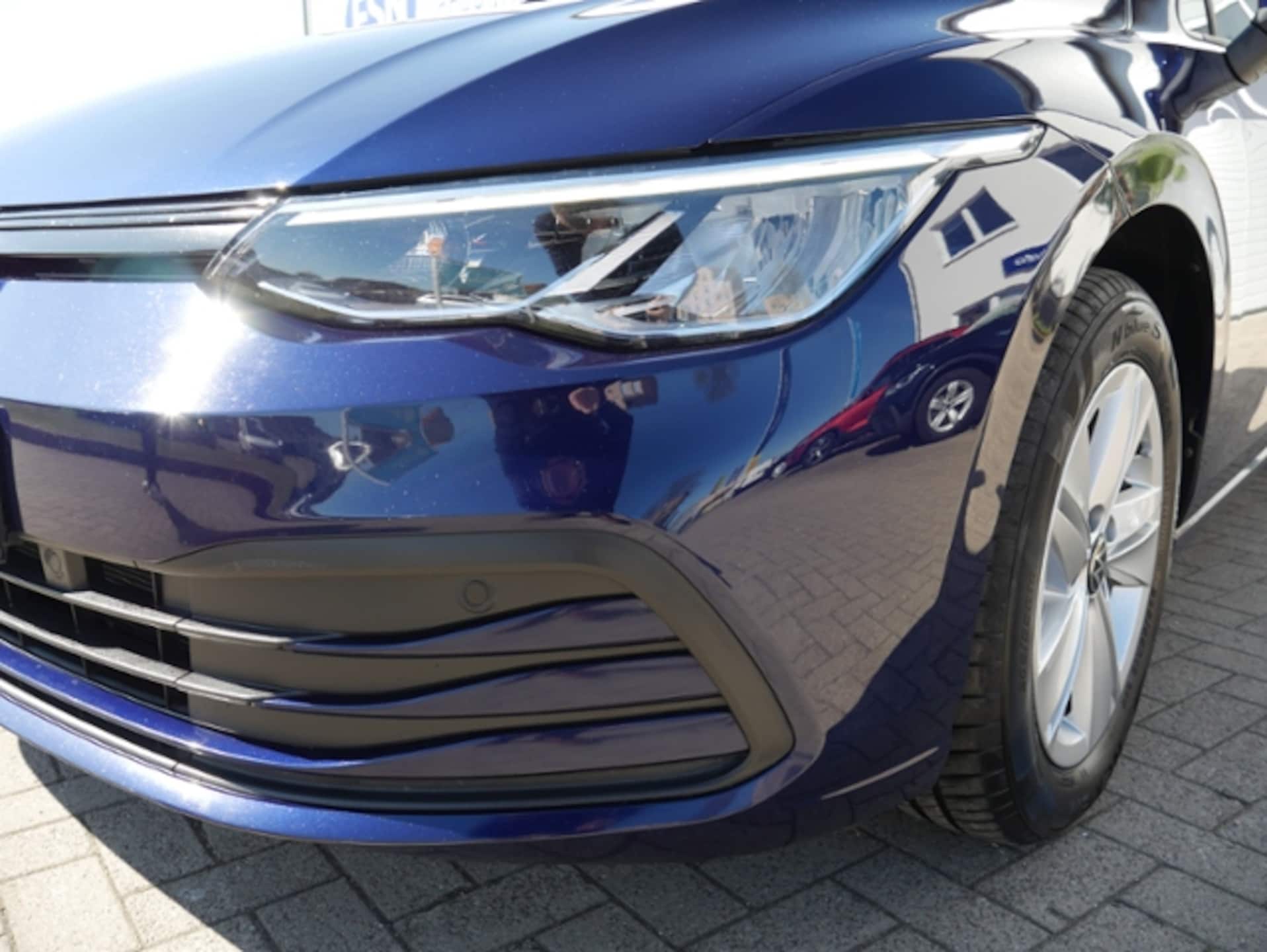 Volkswagen Golf Variant Life