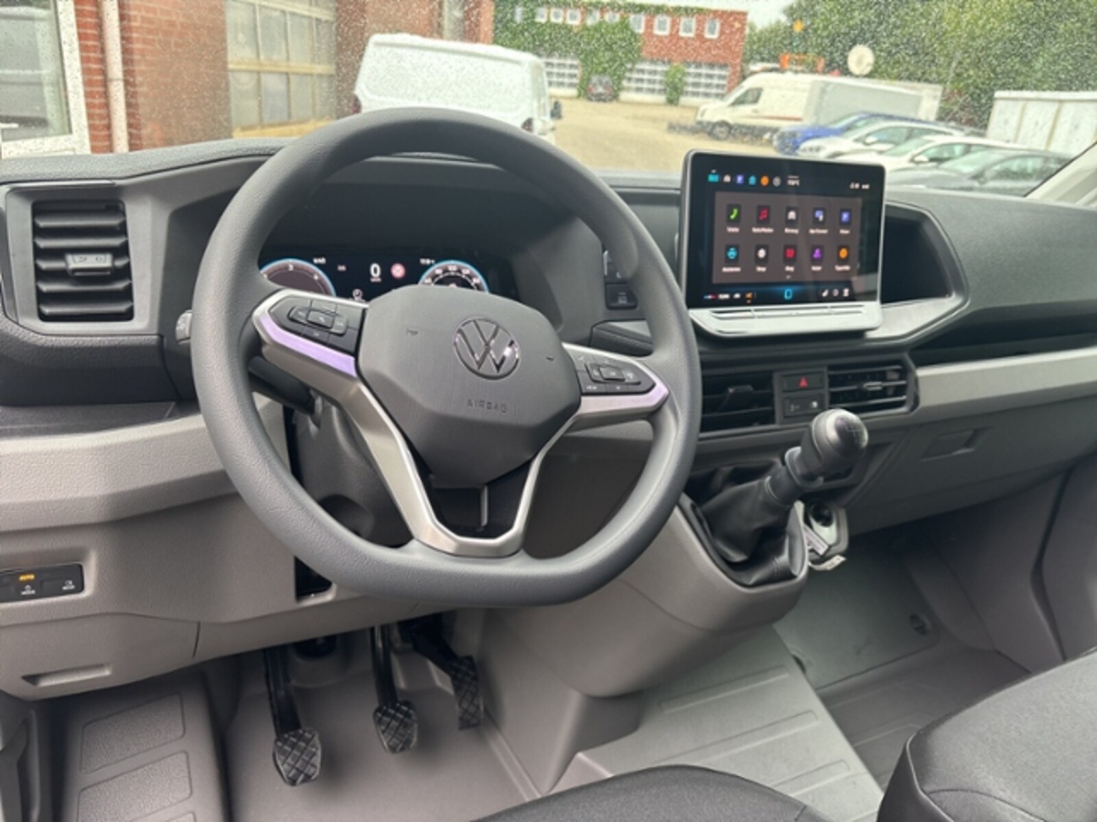 Volkswagen Crafter Kasten mittlerer Radstand – Bild 6