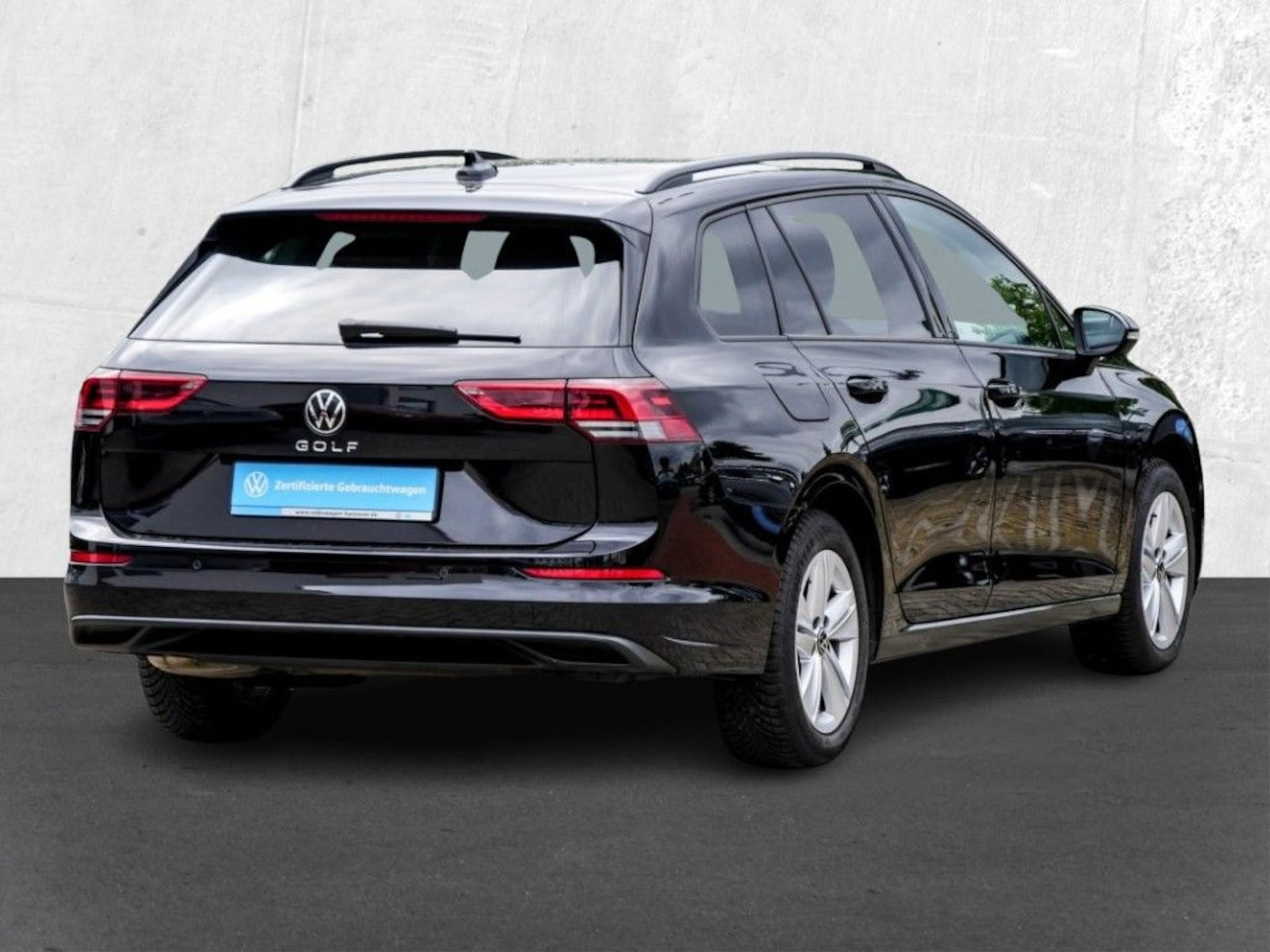 Volkswagen Golf Variant Life