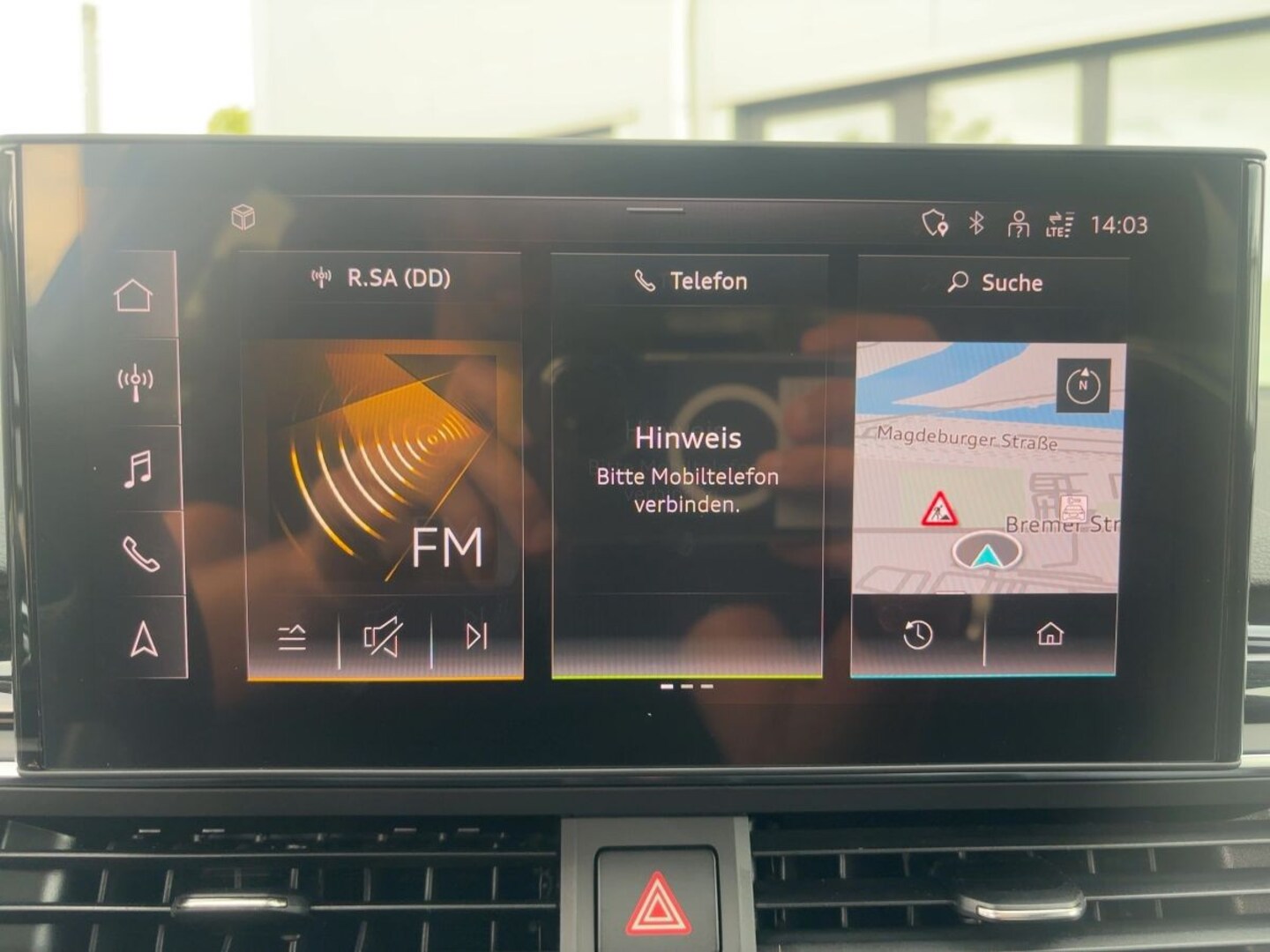 Bild über Audi RS 4 Avant TFSI quattro tiptronic - für weitere Informationen kontaktieren Sie den Audi Partner