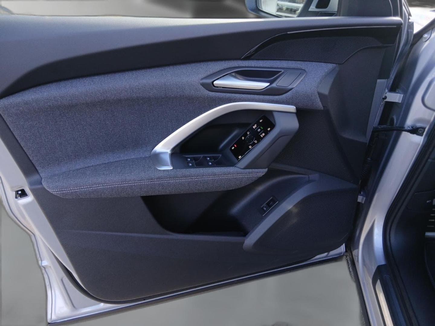 Bild über Audi Q5 SUV TFSI 150 kW S tronic - für weitere Informationen kontaktieren Sie den Audi Partner