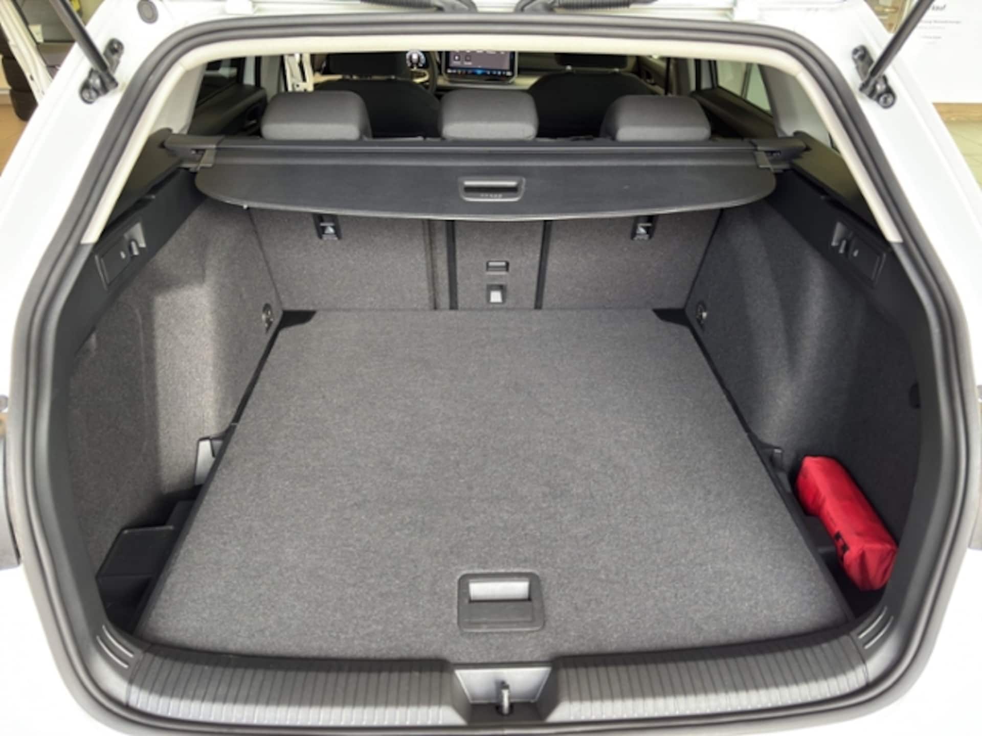 Volkswagen Golf Variant Life