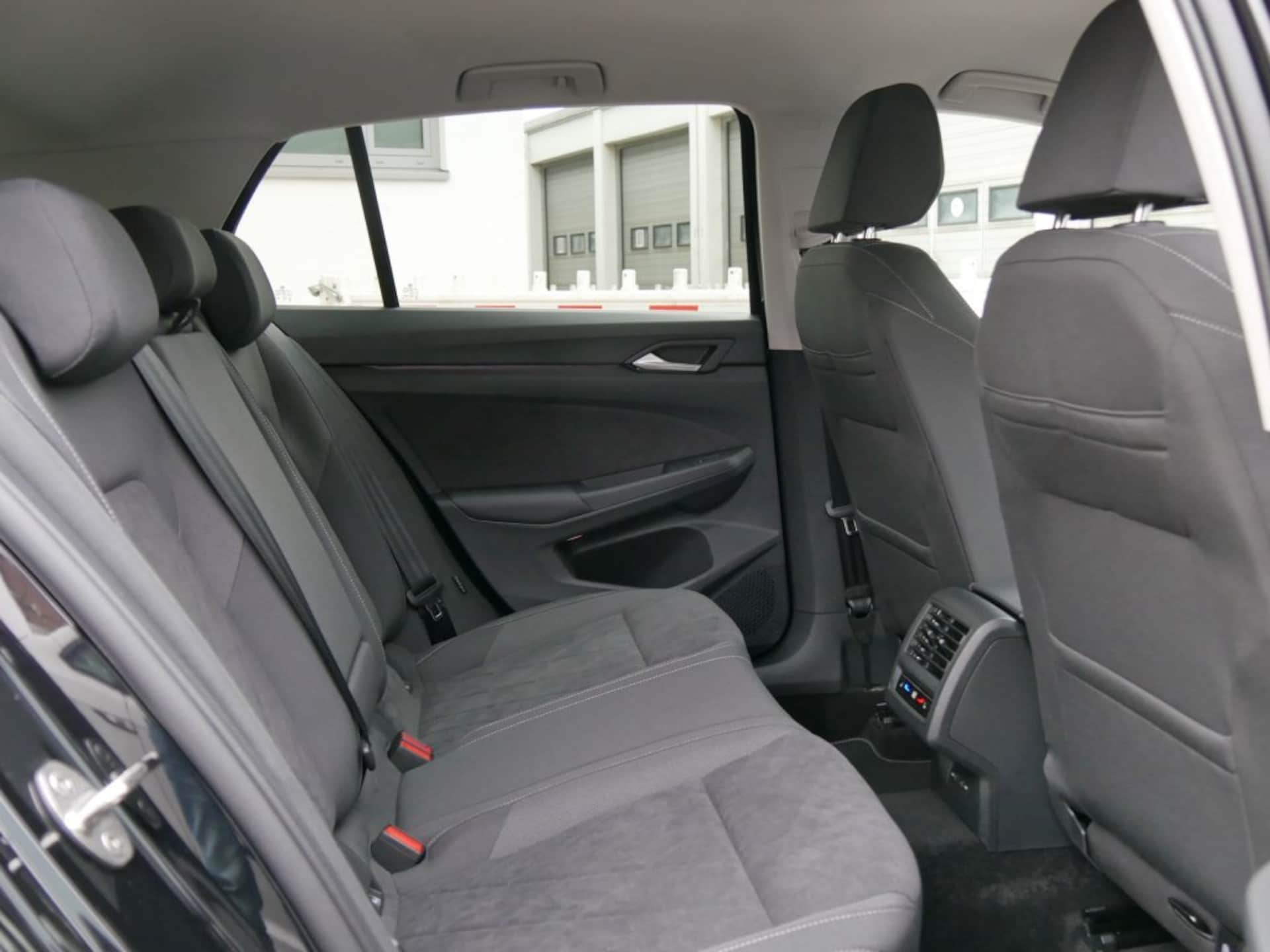 Volkswagen Golf Style