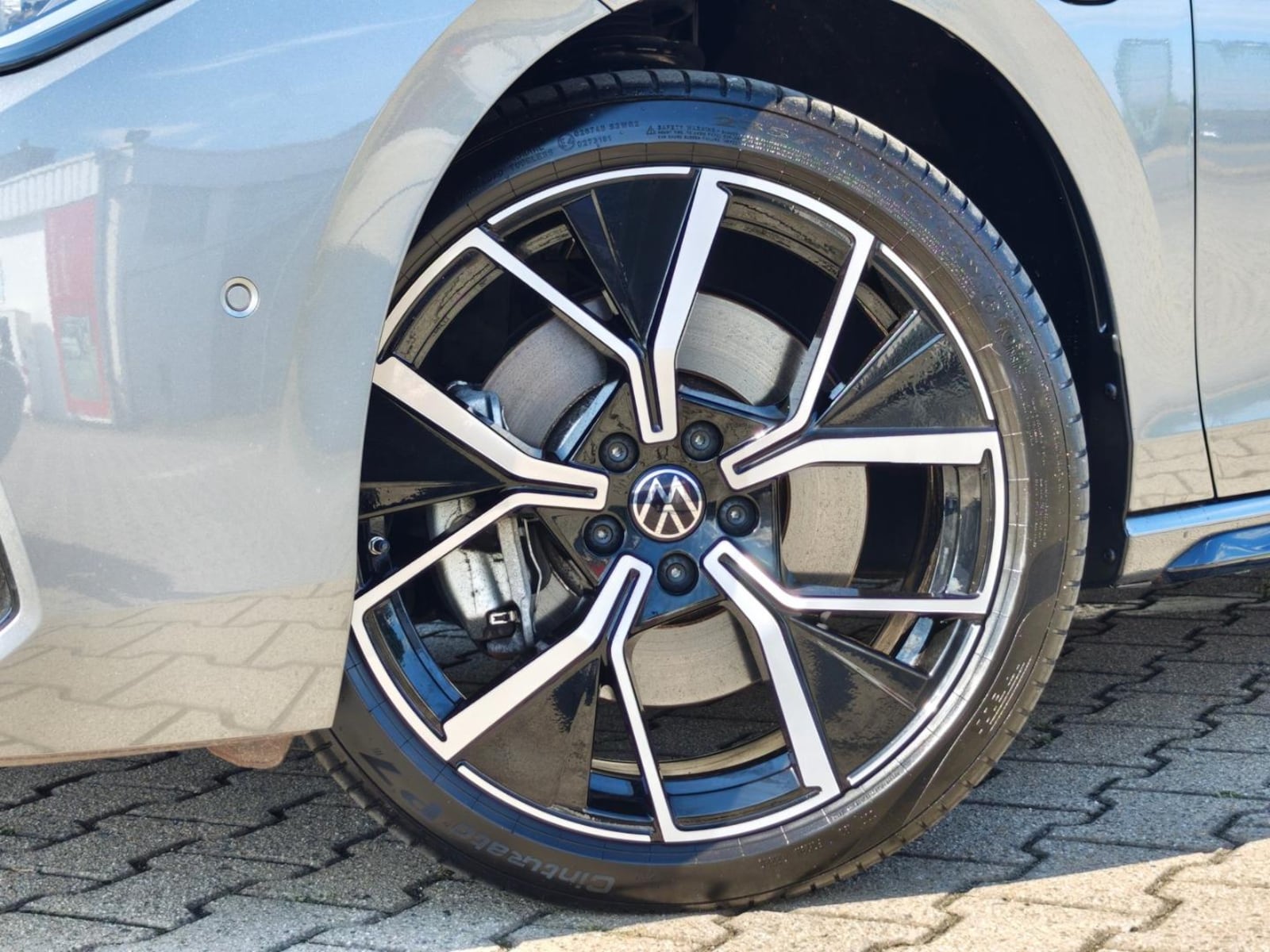 Volkswagen Passat – Bild 5
