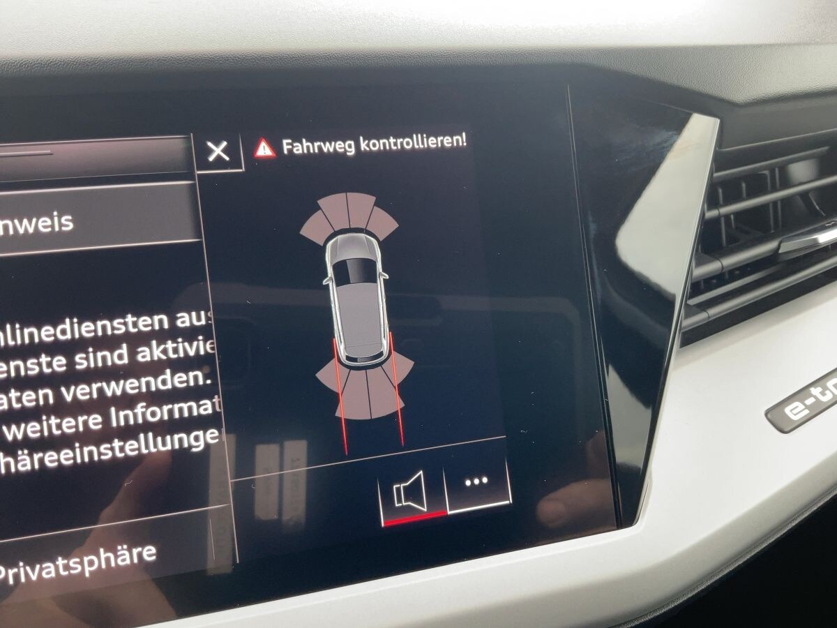 Image about Audi Q4 e-tron 40 e-tron