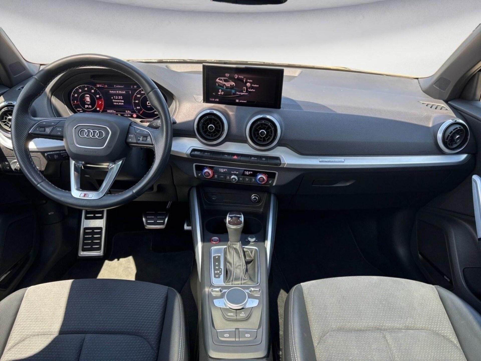 Audi SQ2