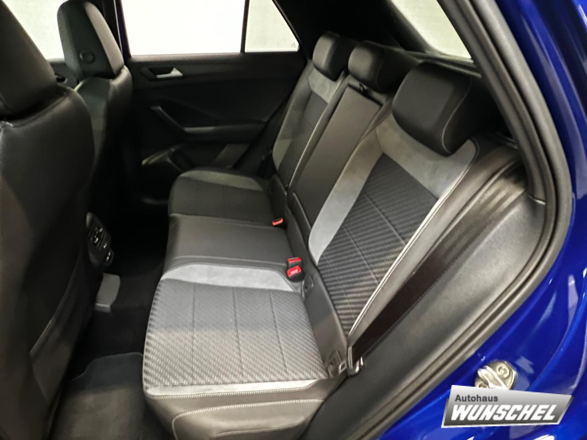 Volkswagen T-Roc R