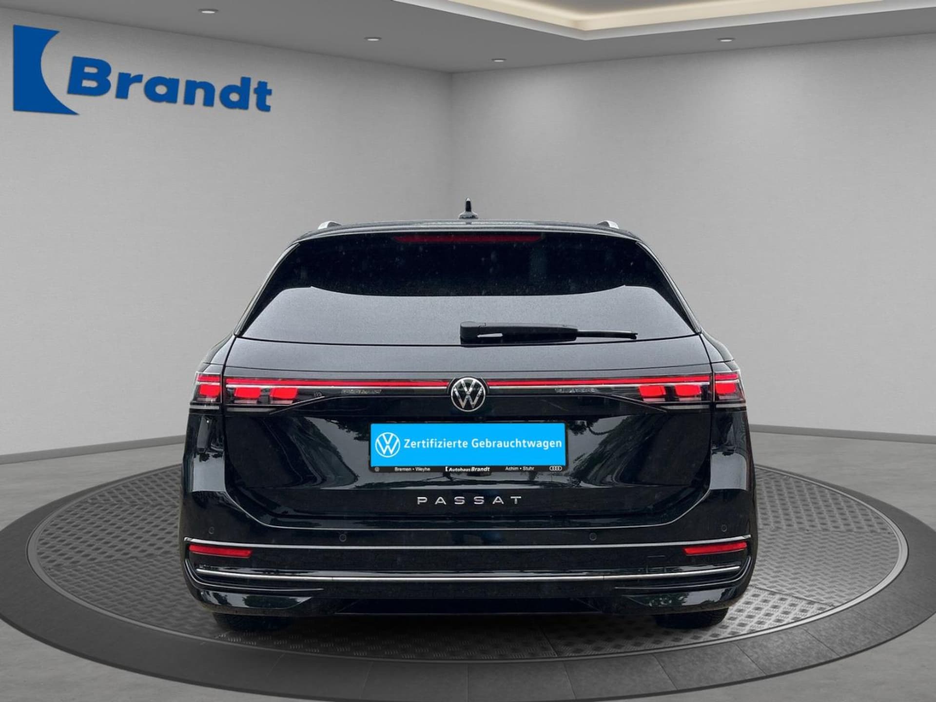 Volkswagen Passat Elegance
