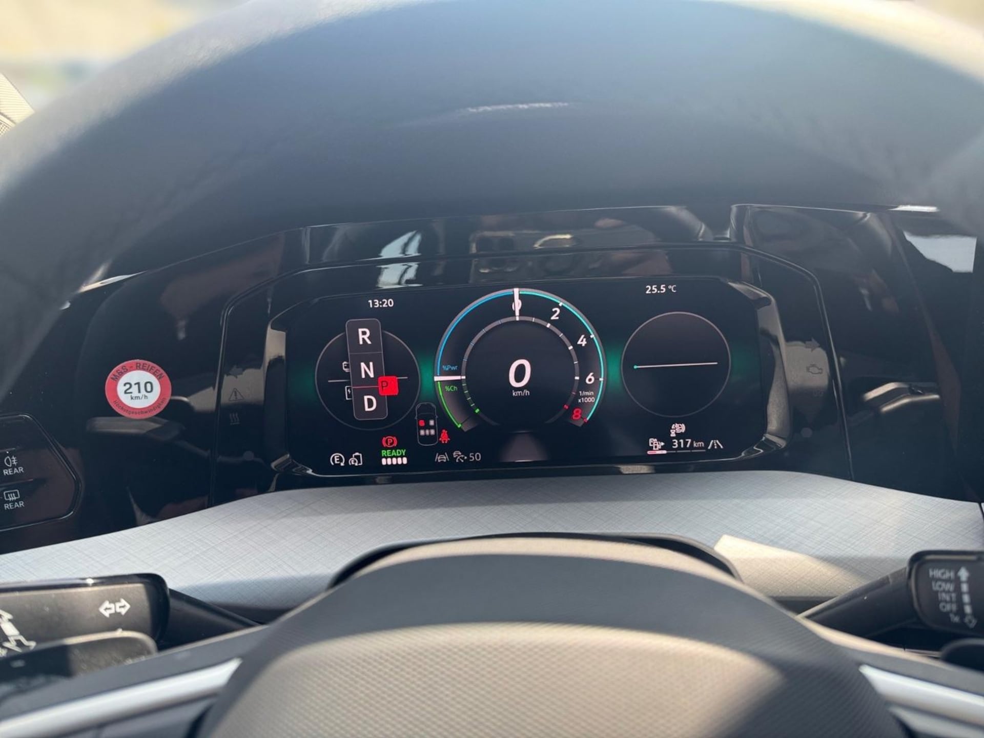 Volkswagen Golf Life