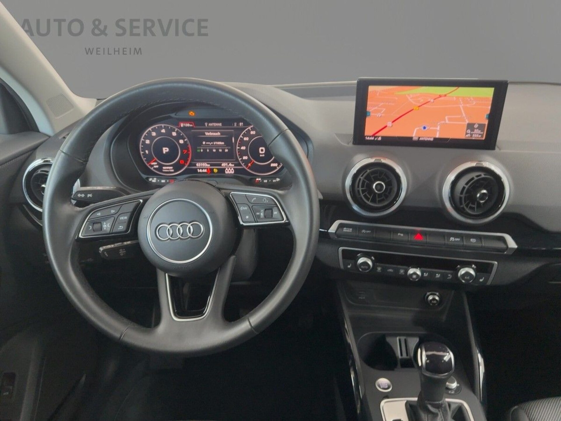 Audi Q2 S line