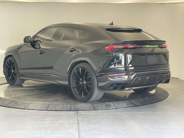 2022 Lamborghini Urus