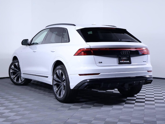 2026 Audi Q8