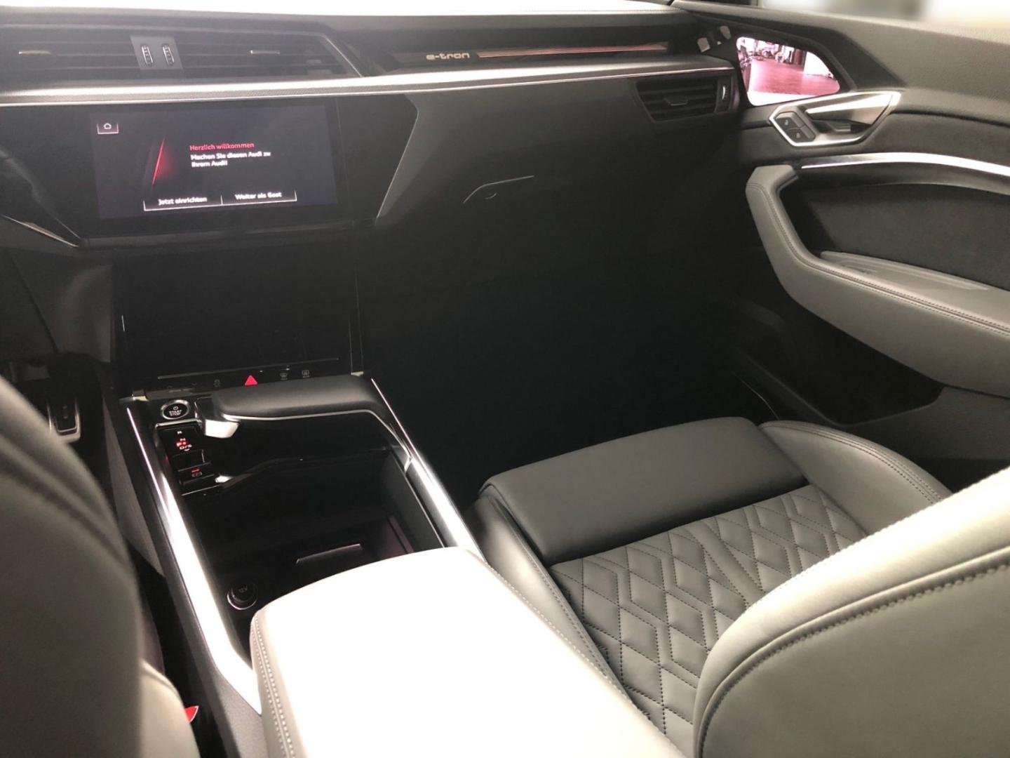 Image about Audi Q8 Sportback e-tron S line 55 e-tron quattro