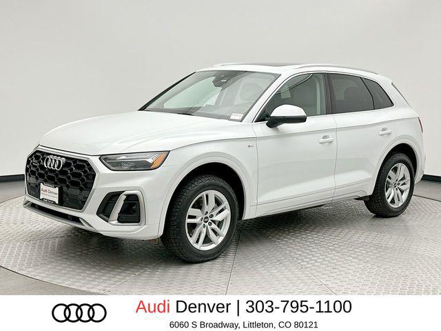 2022 Audi Q5 45 Premium's photo