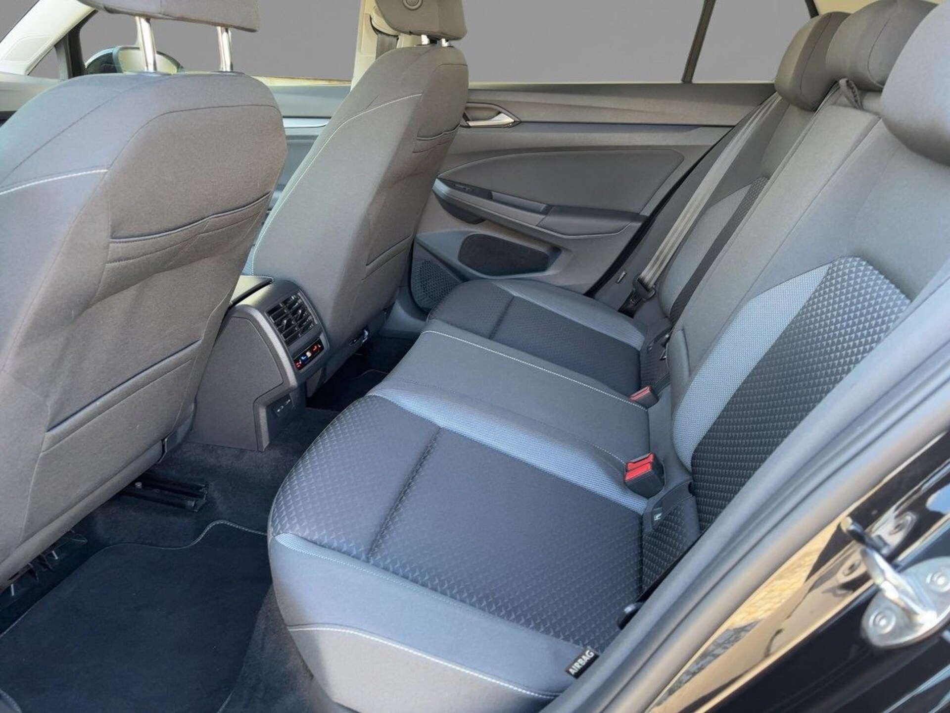 Volkswagen Golf Active