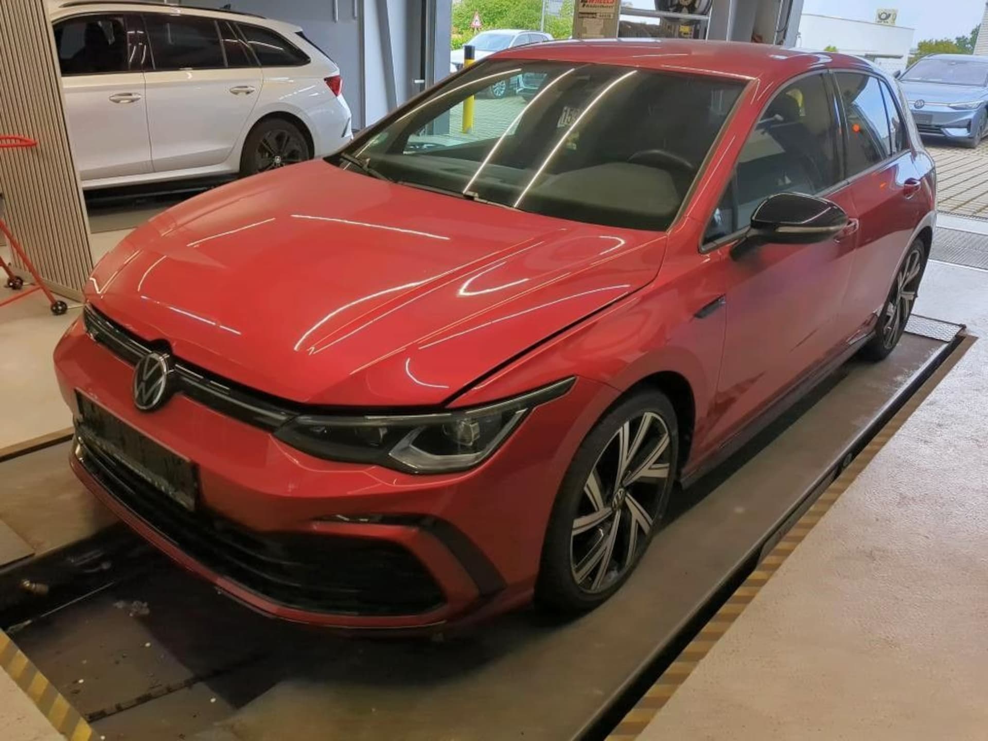 Volkswagen Golf R-Line