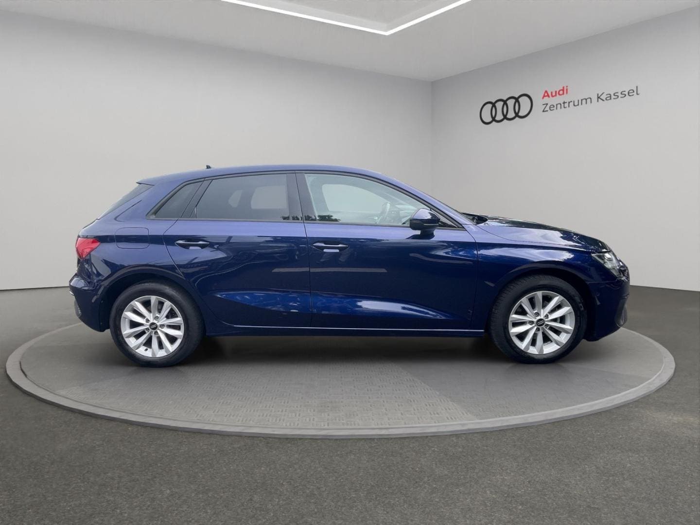 Bild über Audi A3 Sportback 35 TFSI S tronic - für weitere Informationen kontaktieren Sie den Audi Partner