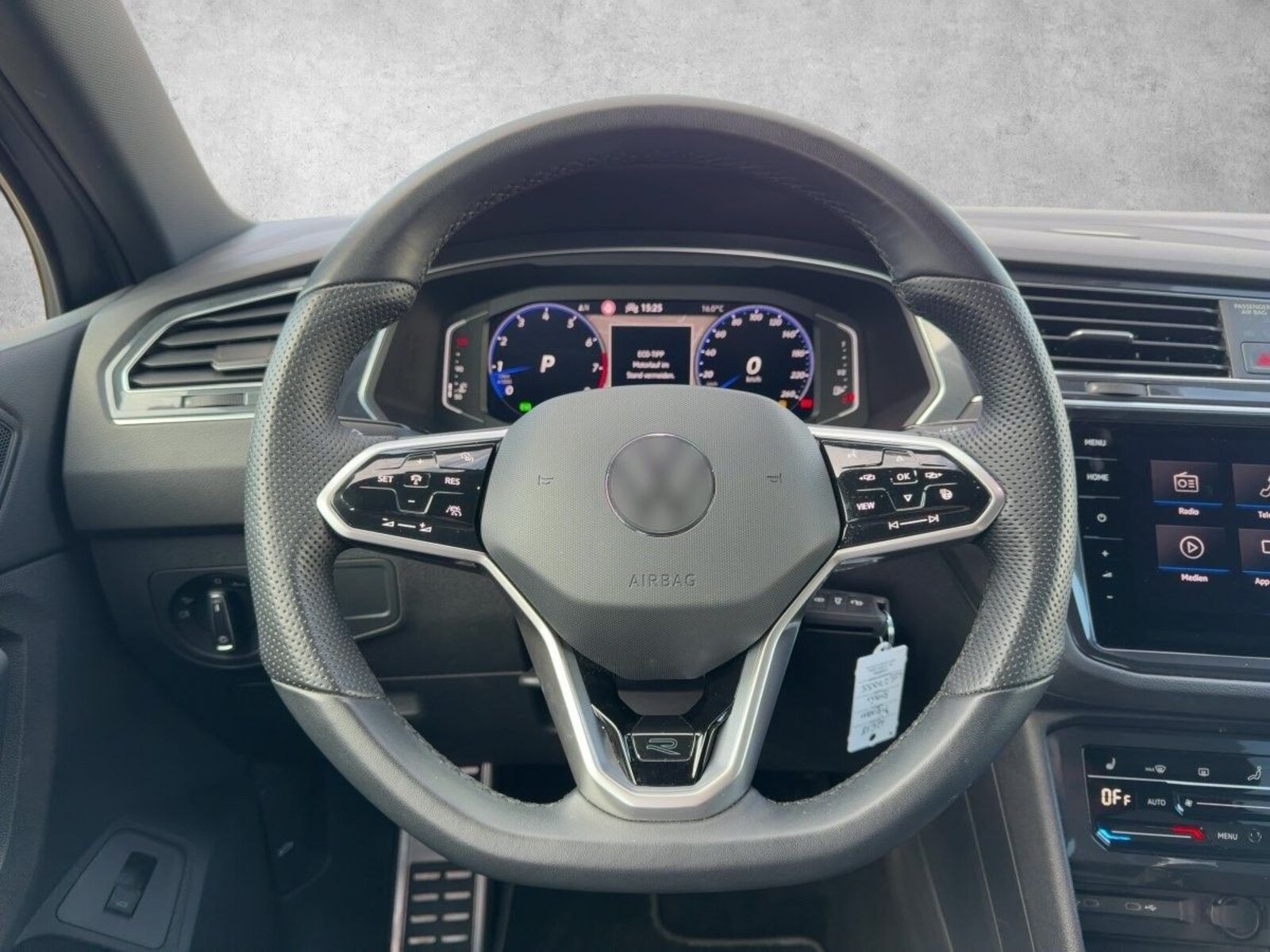 Volkswagen Tiguan – Bild 12