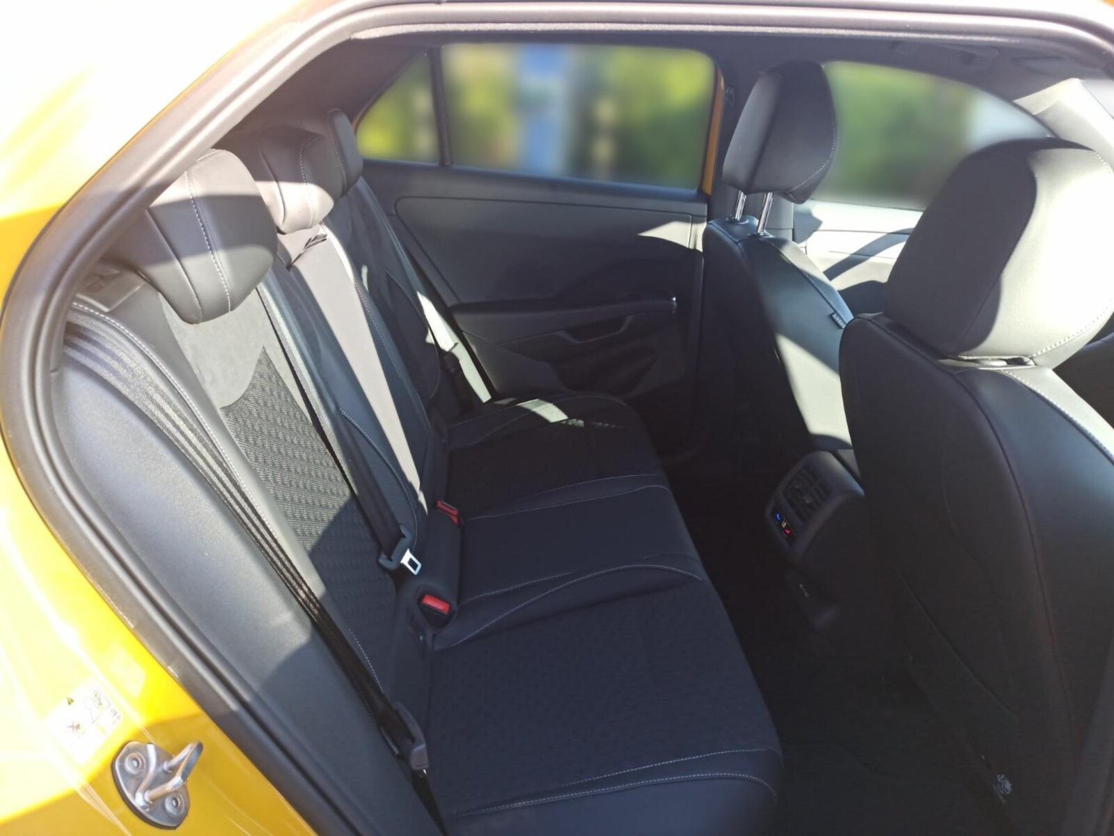 Volkswagen T-Roc – Bild 11