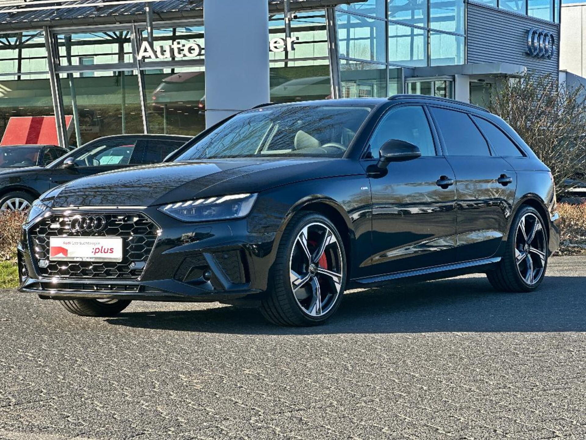 Audi A4 Avant S line
