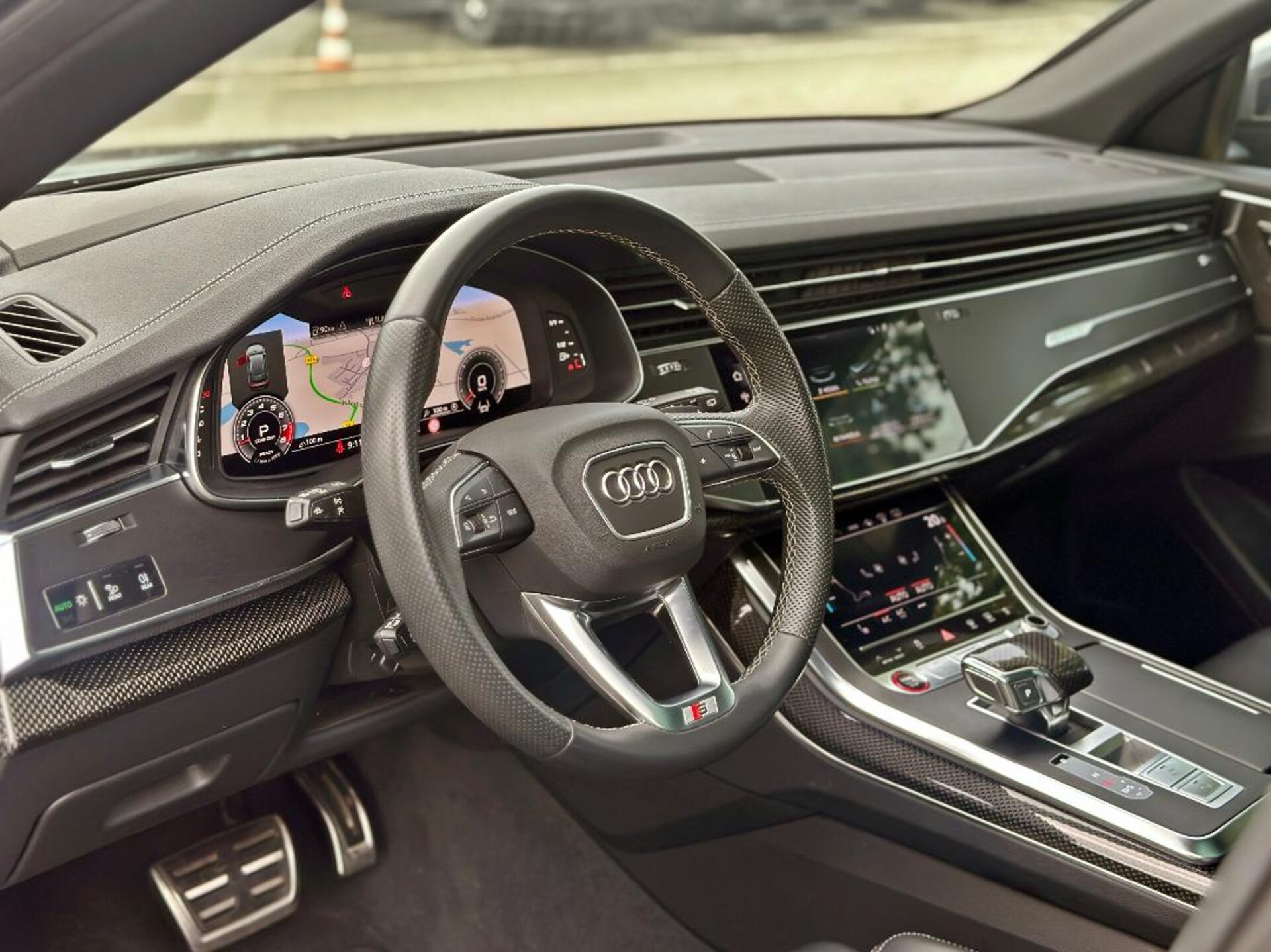 Audi SQ8 SUV