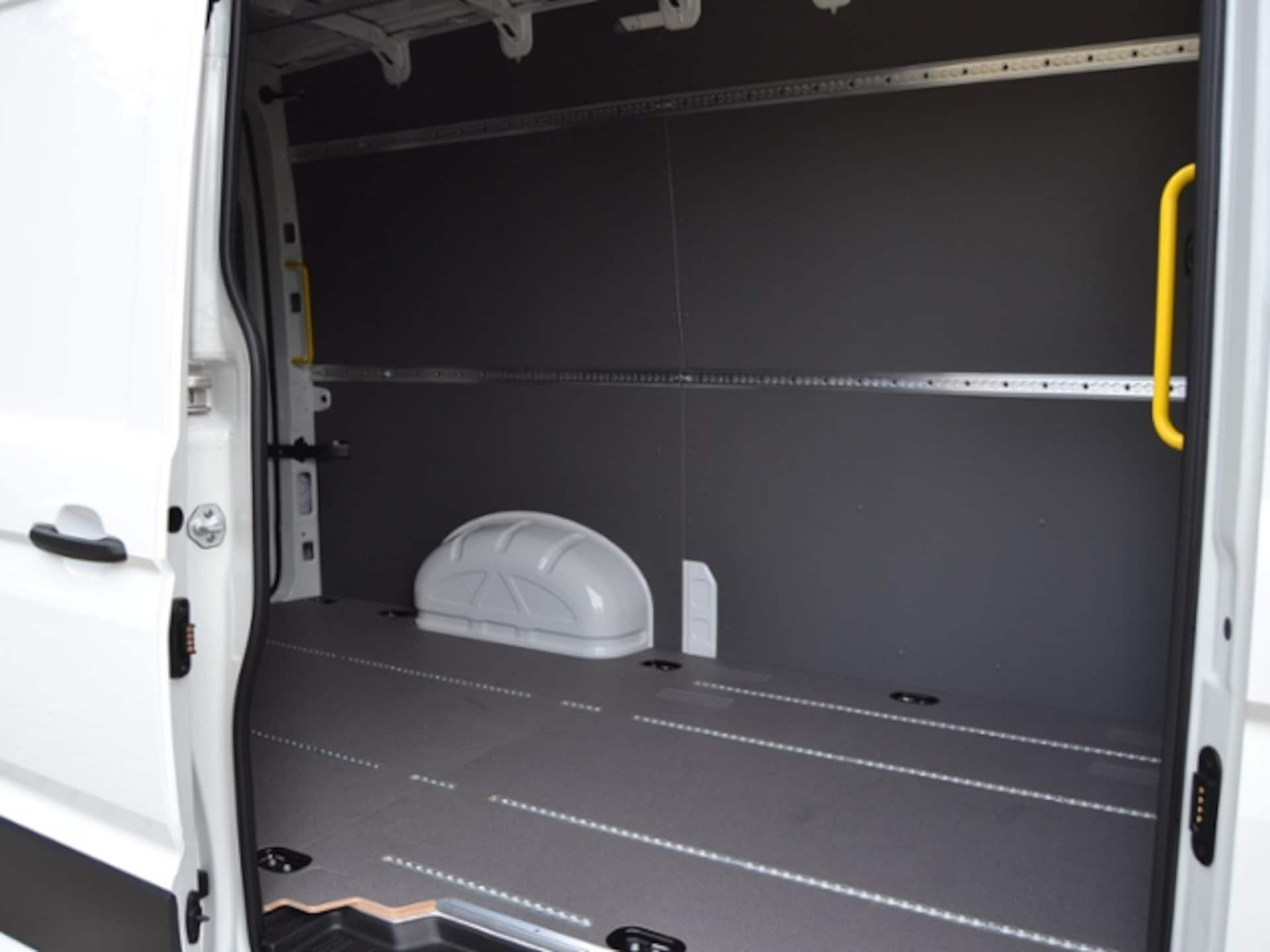 Volkswagen Crafter Kasten mittlerer Radstand