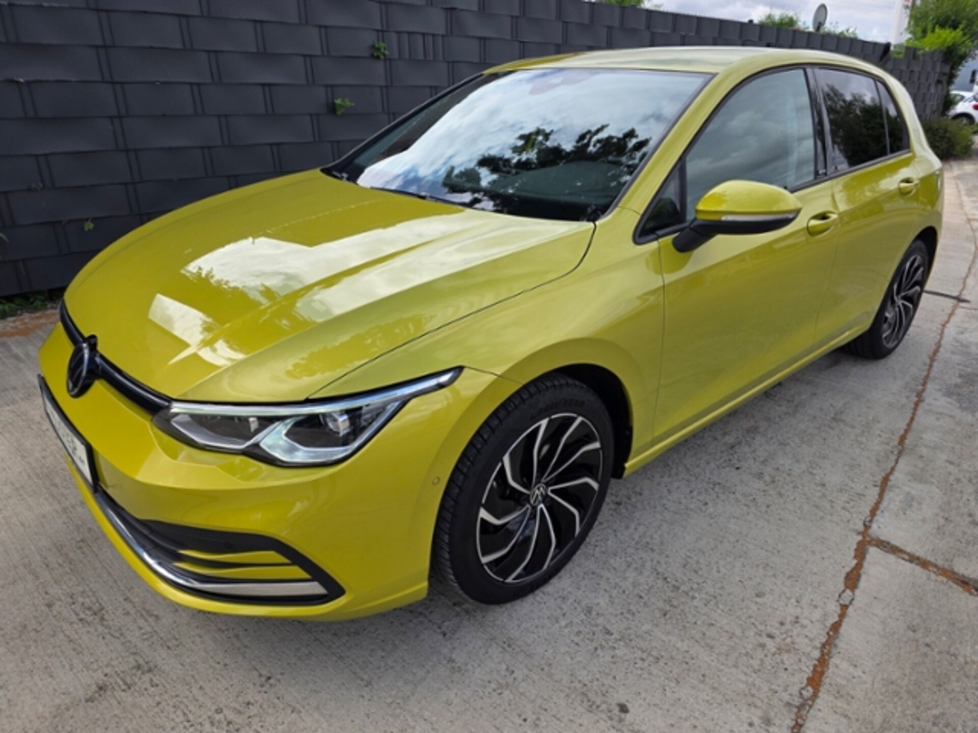 Volkswagen Golf Active