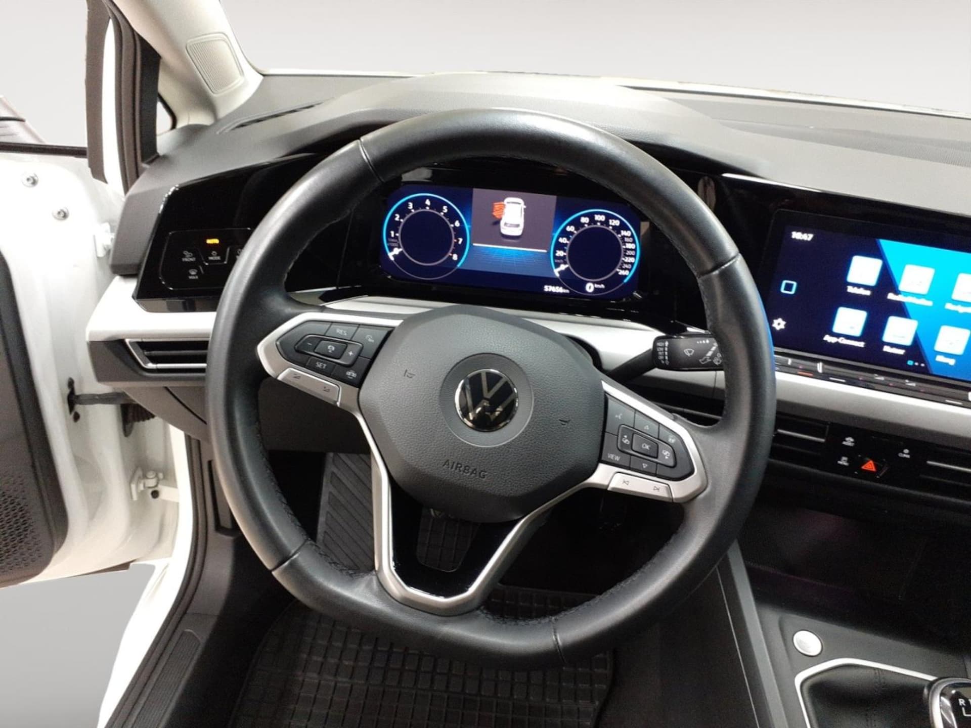 Volkswagen Golf Life