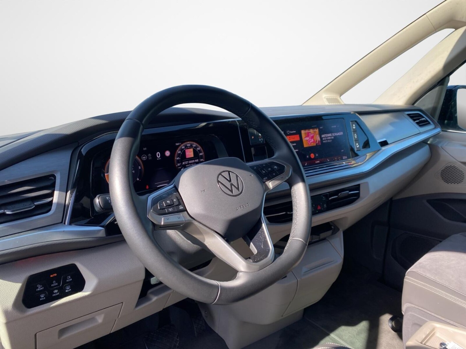 Volkswagen Multivan Langversion – Bild 9