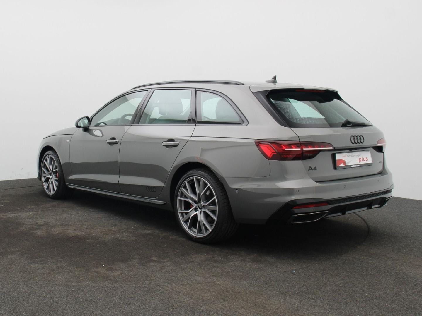 Image about Audi A4 Avant S line 40 TDI quattro S tronic