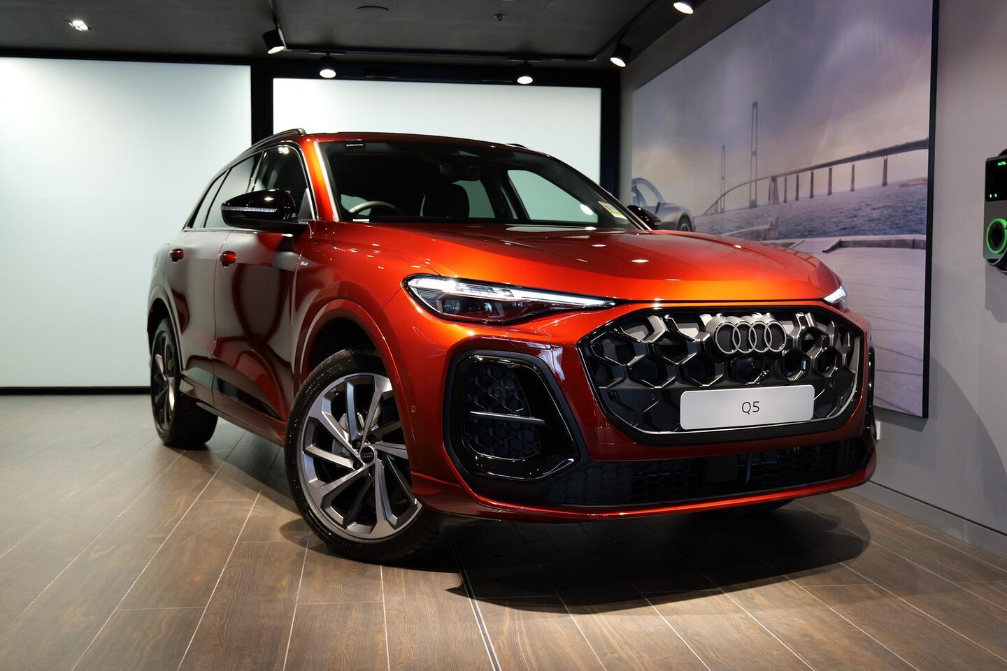 Image about Audi Q5 SUV TFSI 150 kW