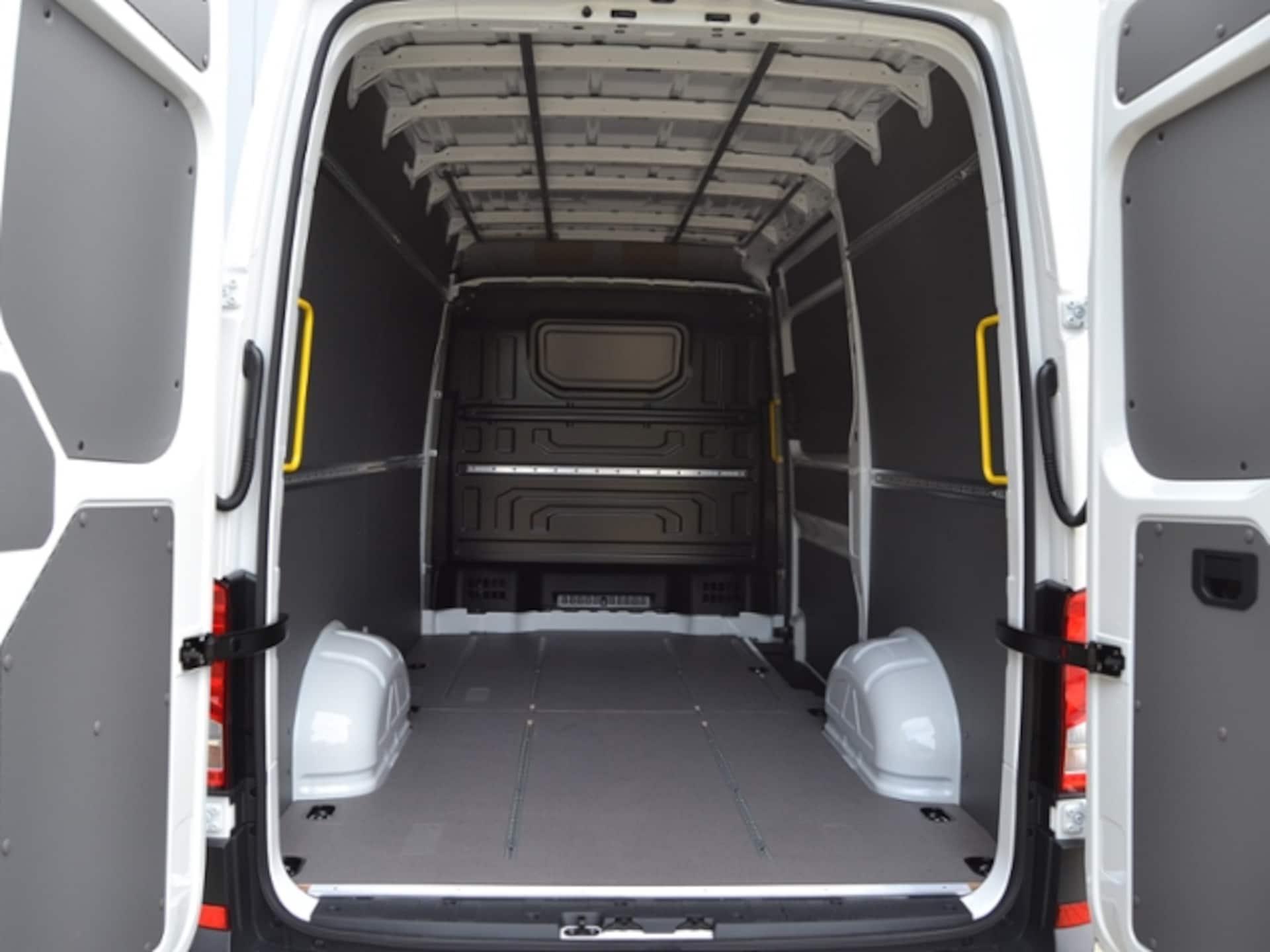 Volkswagen Crafter Kasten mittlerer Radstand