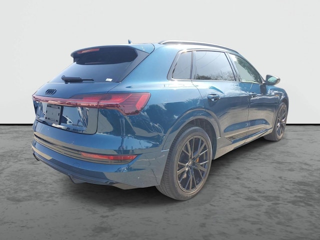 2022 Audi e-tron