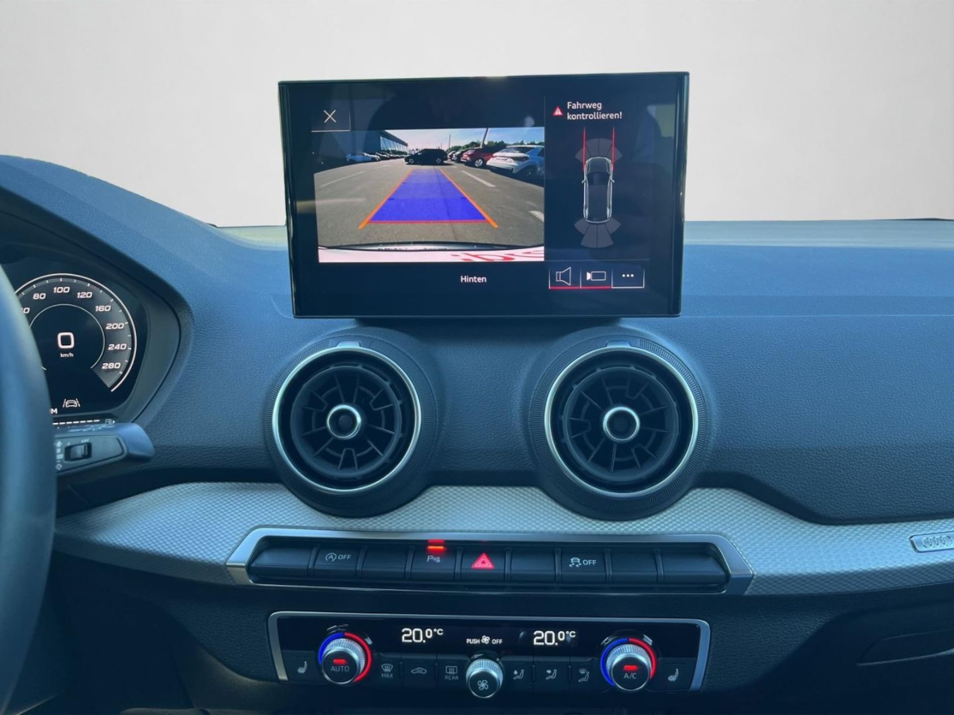 Audi Q2 S line