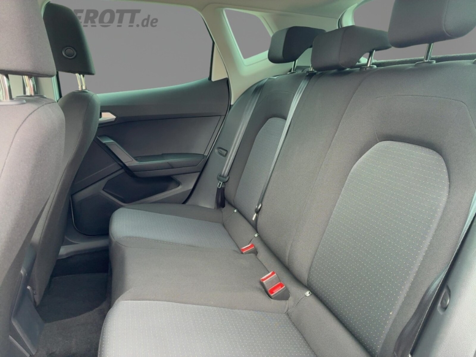 SEAT Arona – Bild 8