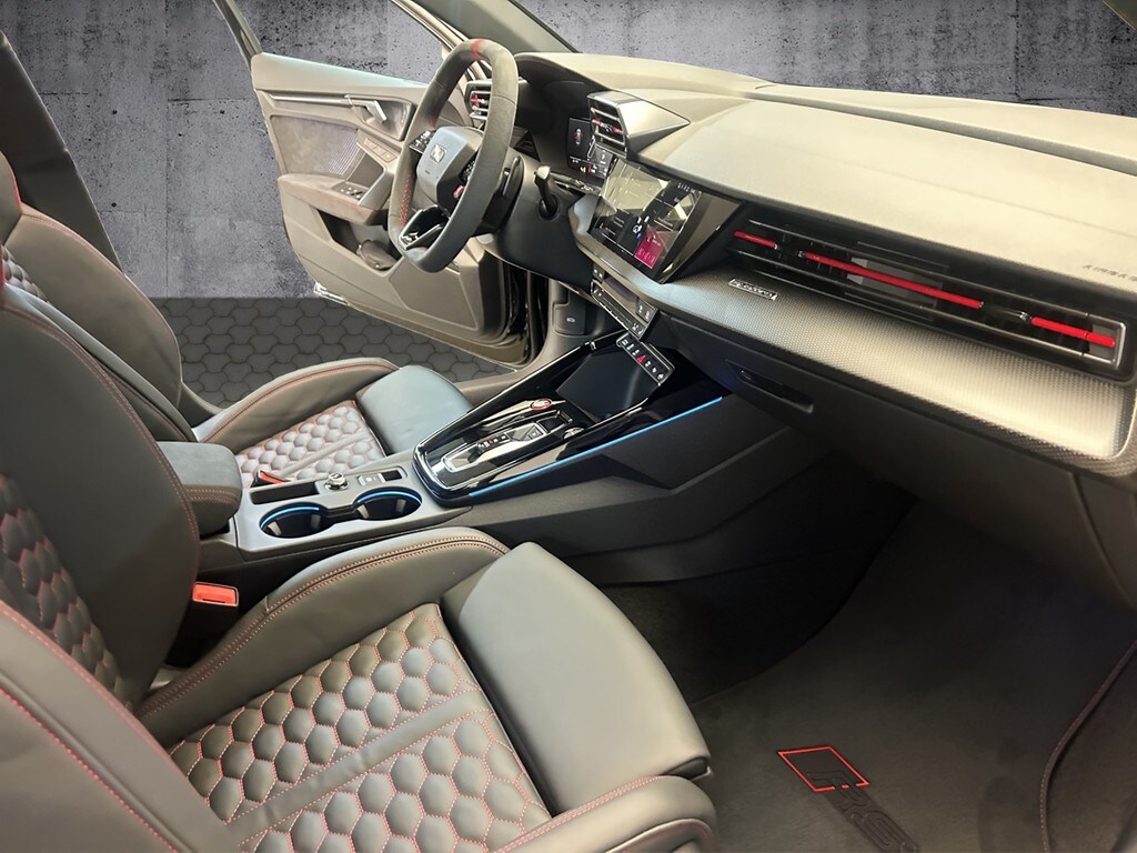 Image about Audi RS 3 Limousine TFSI quattro S tronic
