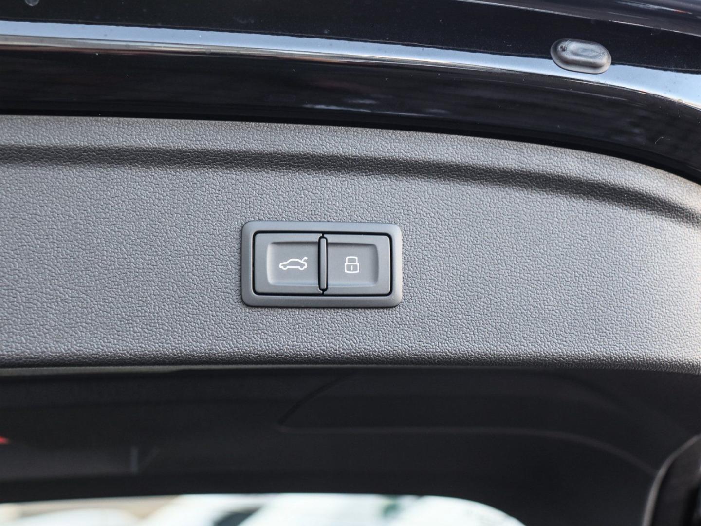 Image about Audi RS 3 Sportback TFSI quattro S tronic