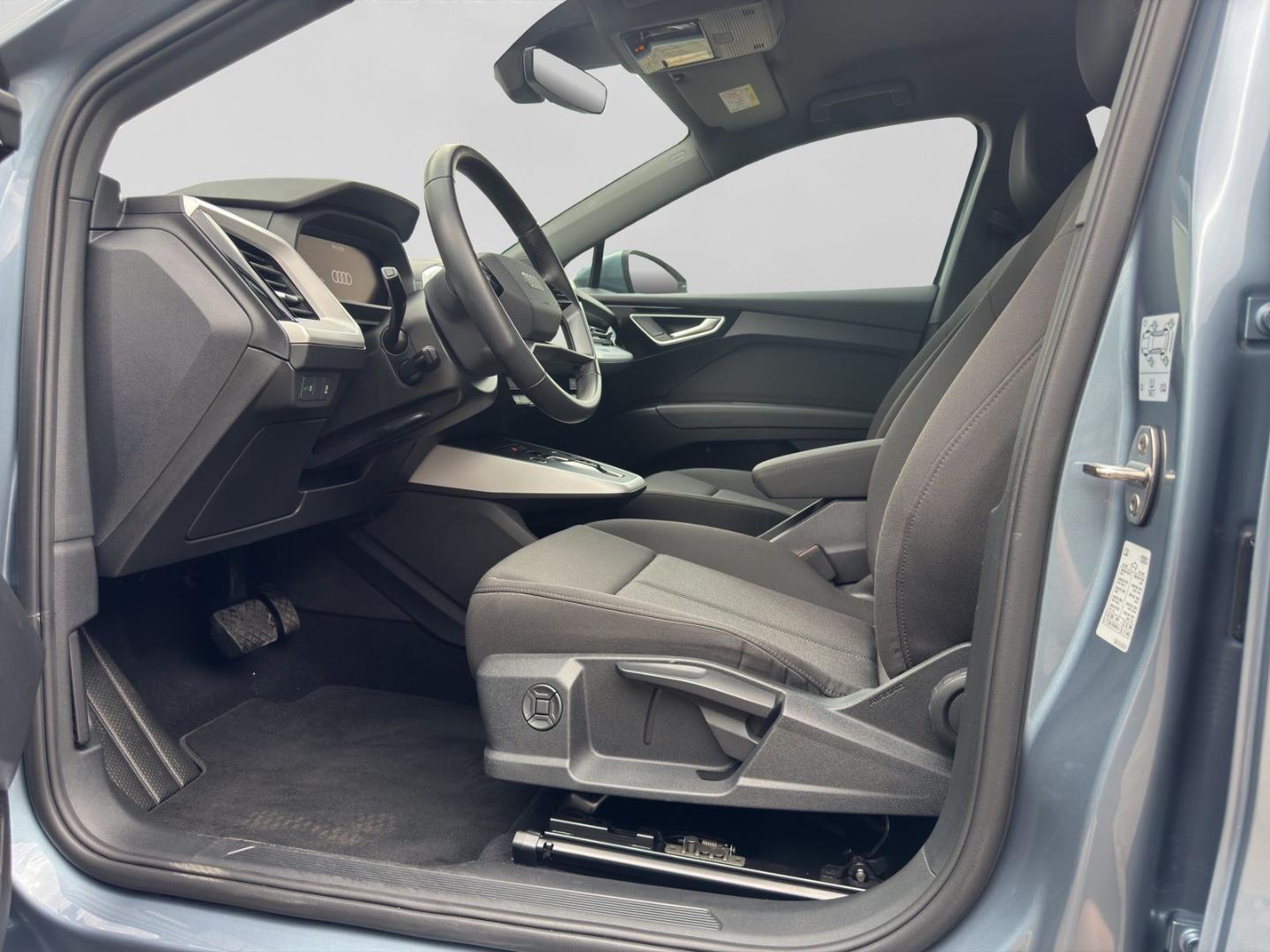 Image about Audi Q4 e-tron 40 e-tron