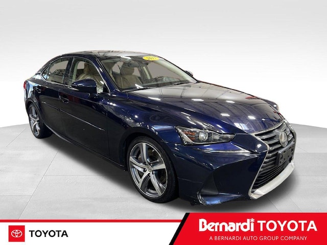2017 Lexus IS