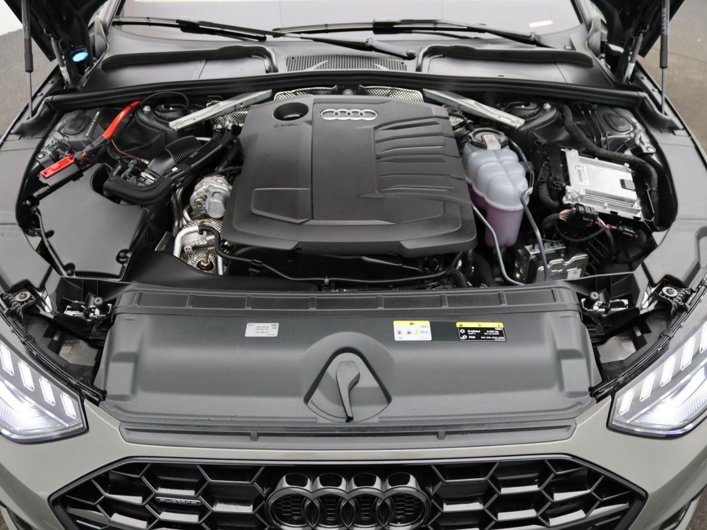 Image about Audi A4 Avant S line 40 TDI quattro S tronic