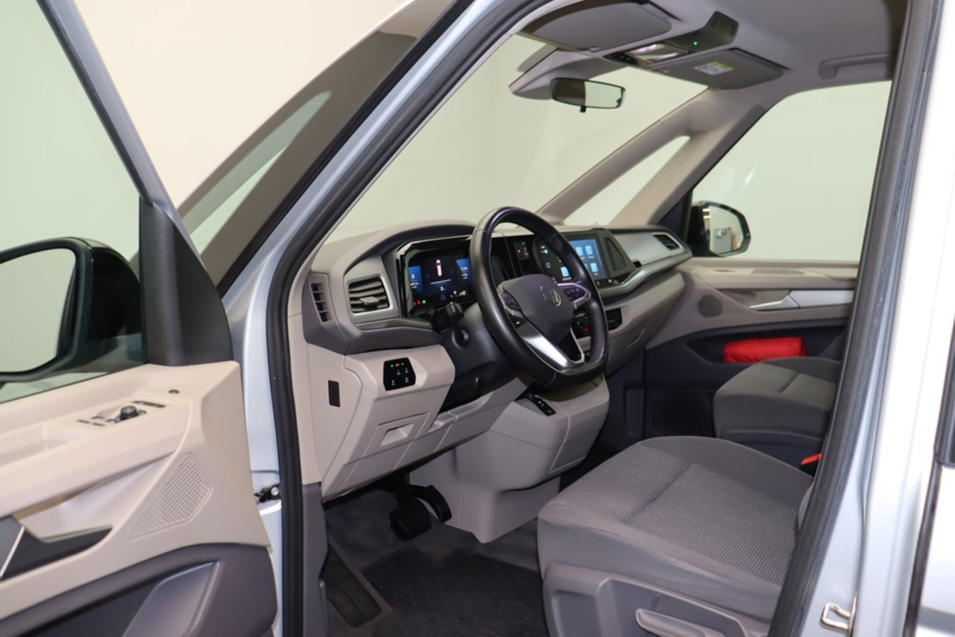 Volkswagen Multivan Basis-Modell