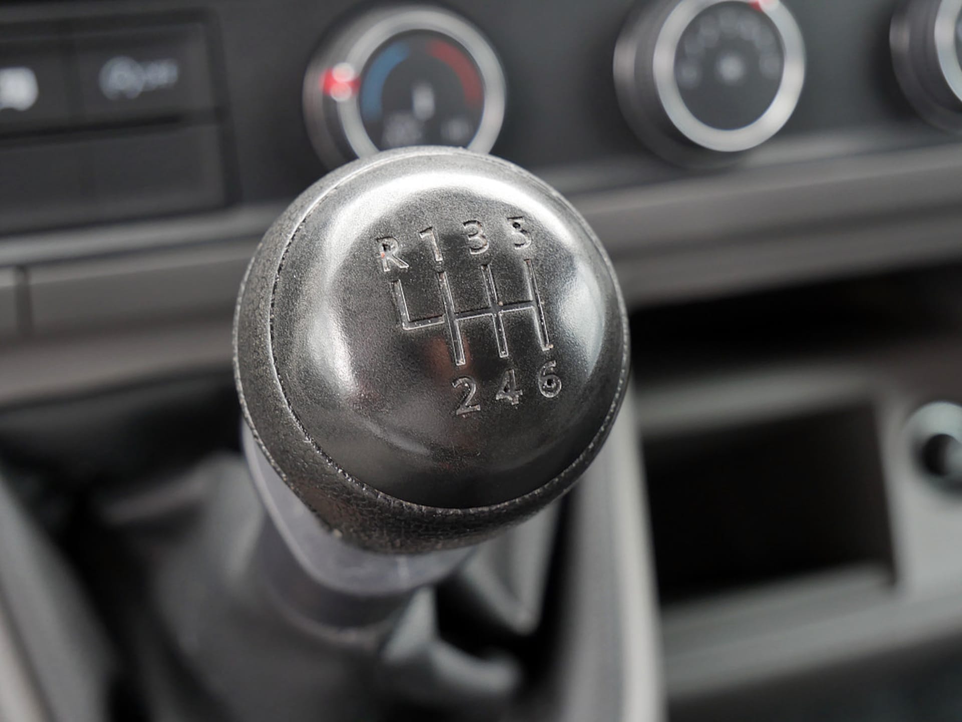 Volkswagen Crafter Kasten langer Radstand