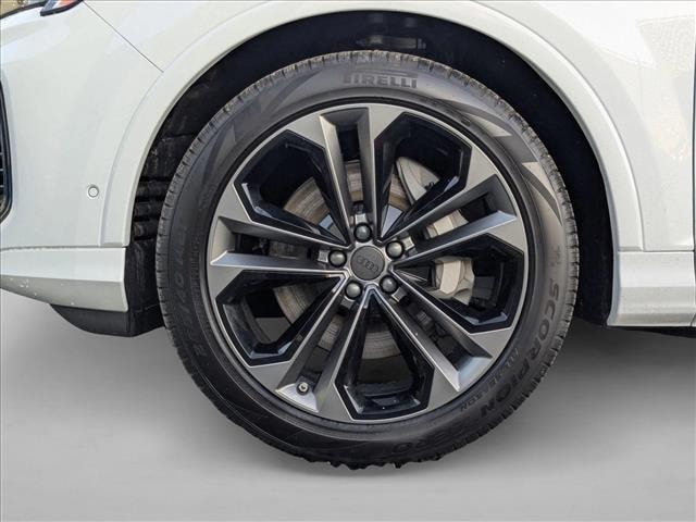 2026 Audi Q7 Premium Plus - Photo 10