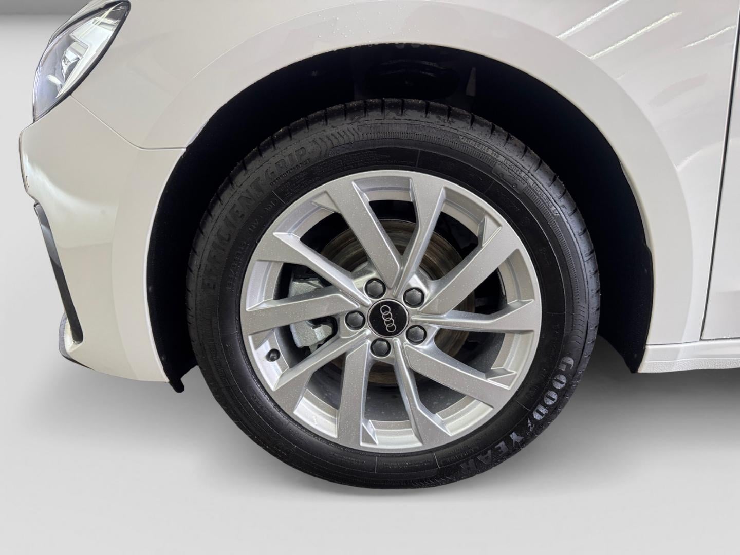 Bild über Audi A1 Sportback advanced 30 TFSI Schaltgetriebe - für weitere Informationen kontaktieren Sie den Audi Partner