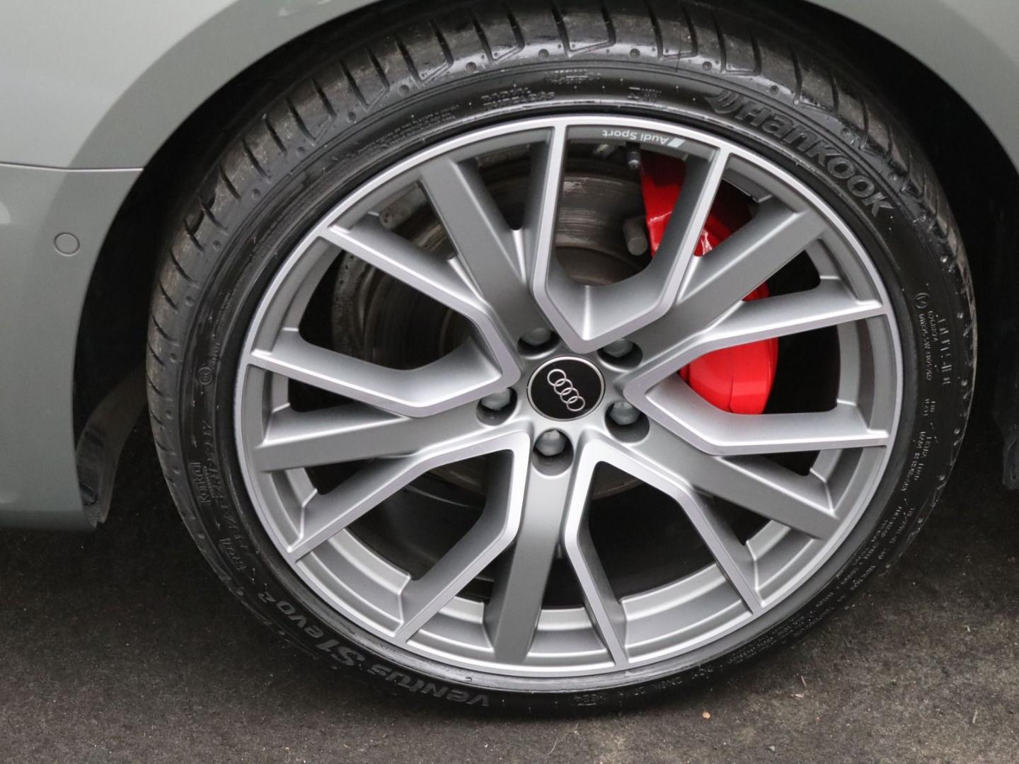 Image about Audi A4 Avant S line 40 TDI quattro S tronic
