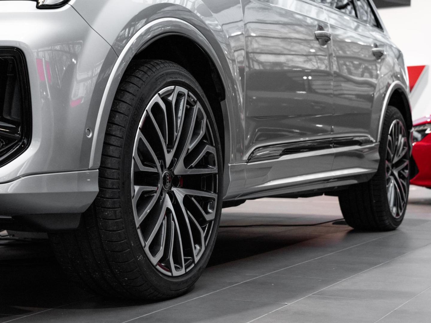 Image about Audi Q7 SUV S line 50 TDI quattro tiptronic